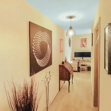 Lägenhet Bel Avec Parking Souterrain Sur Place *