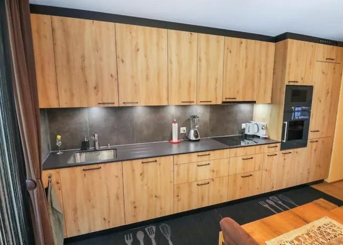 Apartament Bel Avec Parking Souterrain Sur Place *